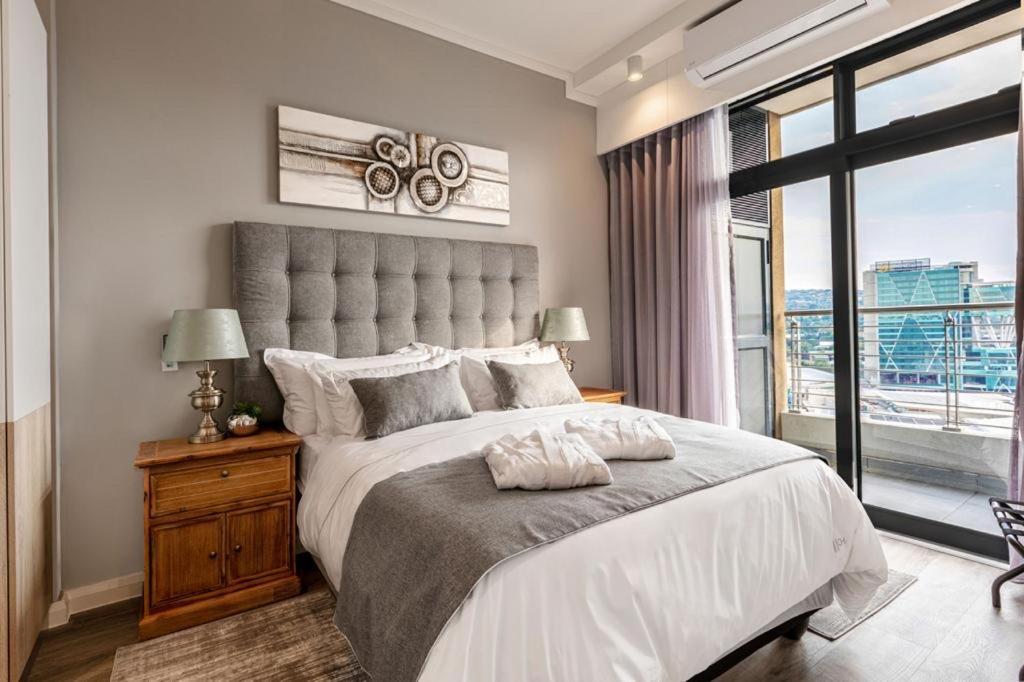 Menlyn Maine Residence Unit 1419 Pretoria-Noord Kültér fotó